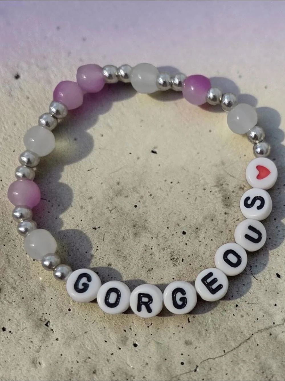 Taylor swift Gorgeous Beaded Stretch Bracelet in Pink & White new